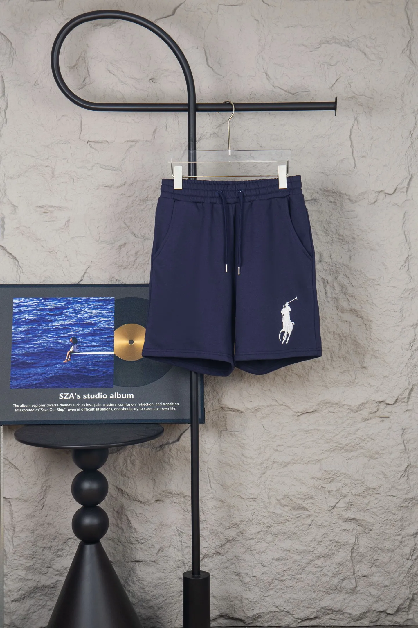 P140 Ralph Lauren/Ralph Lauren basic pony embroidered logo shorts for men and women, pure cotton fabric, easier to wear, more comfortable and less bulky than ordinary fabrics, threaded and dyed, classic pony embroidered logo, cross stitching details on the neckline, three-needle and five-thread workmanship throughout the body, complete accessories, how to wear any style, easy to control, casual matching, full of design, simple and must-have style! Color: Black White Navy Gray Size: S-XL